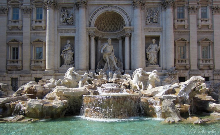 Trevi Fountain.jpg