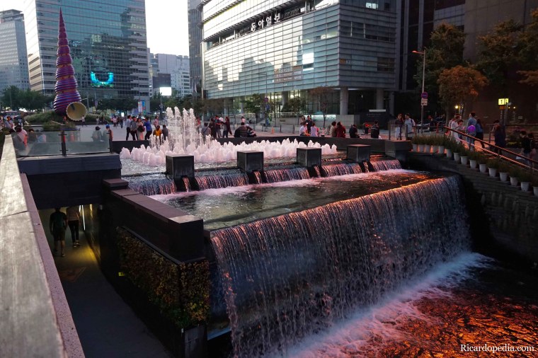 Korea Seoul Cheonggyecheon Stream