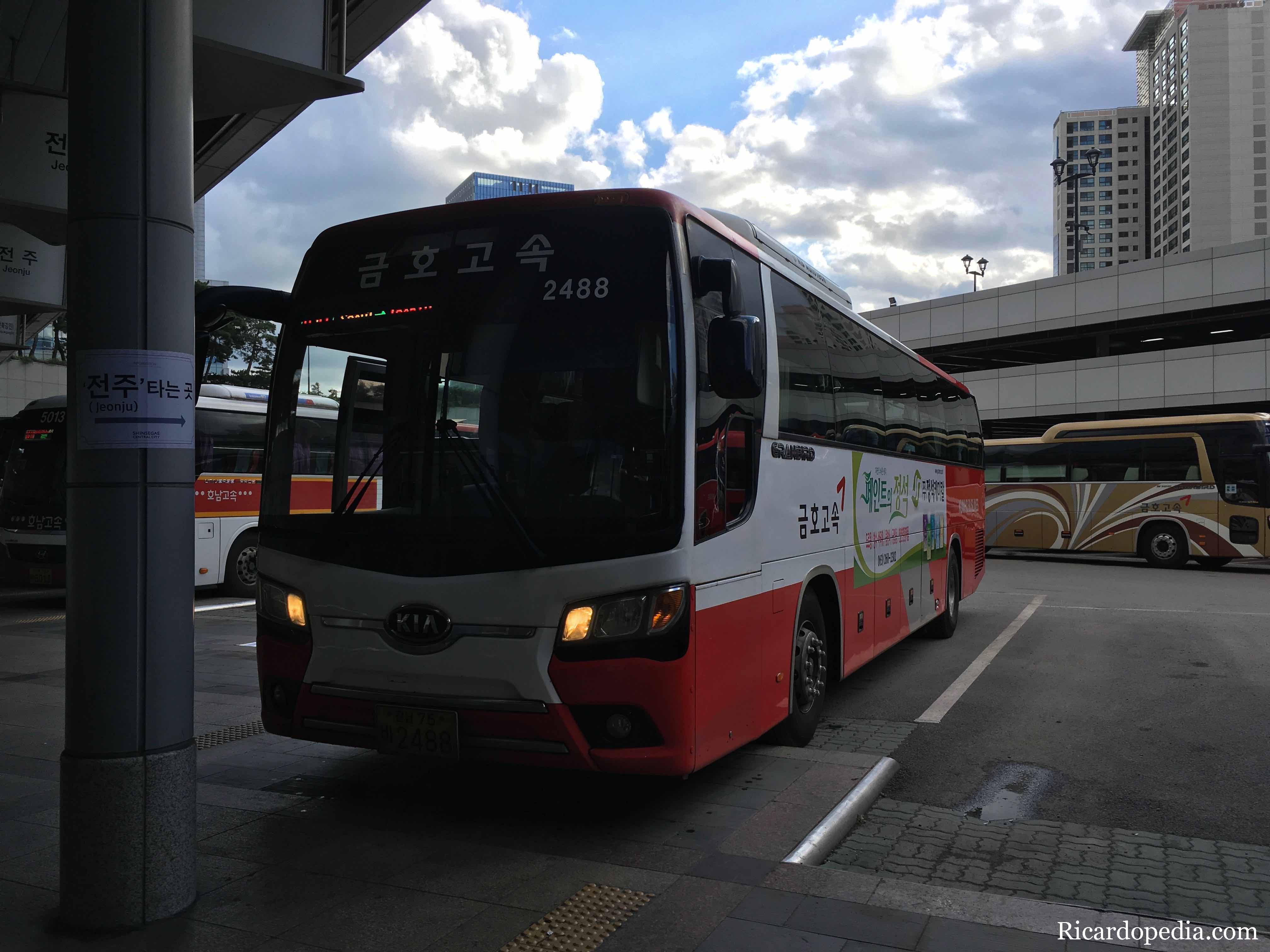 Seoul Korea Bus Leaving