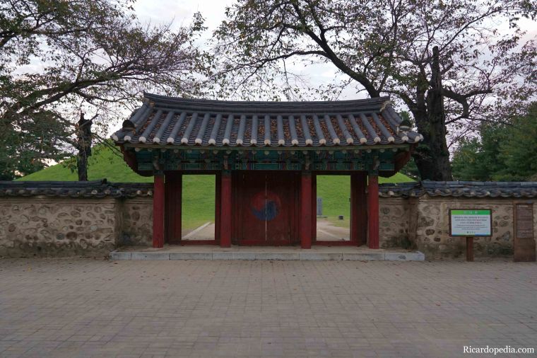 Gyeongju Korea Tumuli Park