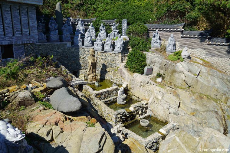 Busan Korea Haedong Yonggungsa Temple