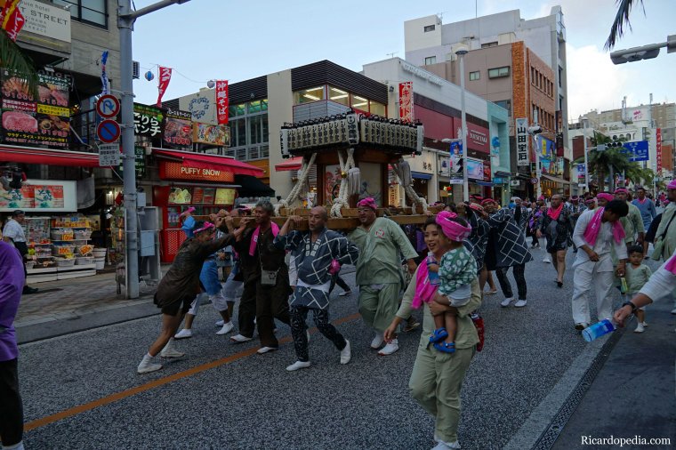Okinawa Naha Tug-of-War Parade