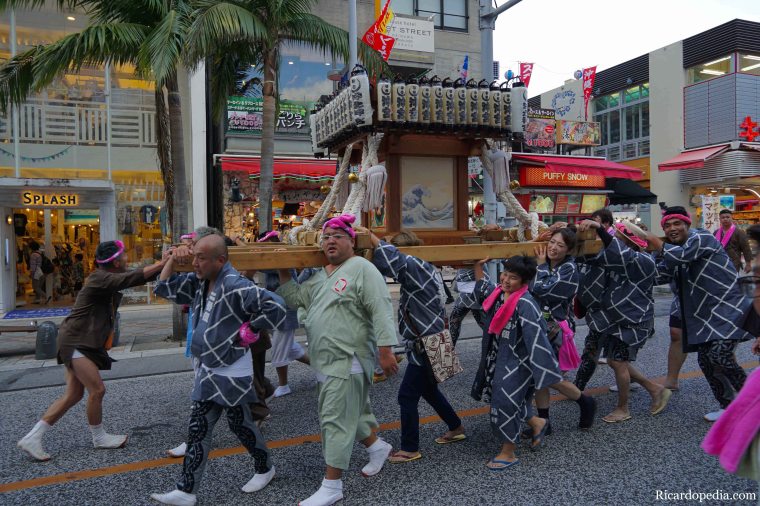 Okinawa Naha Tug-of-War Parade