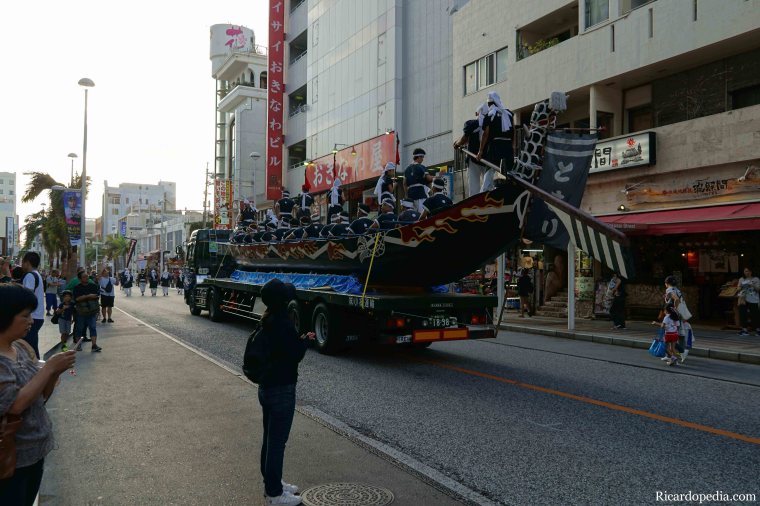 Okinawa Naha Tug-of-War Parade