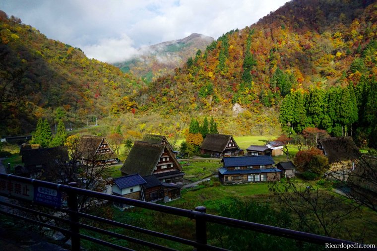 Japan Shirakawago Mountains